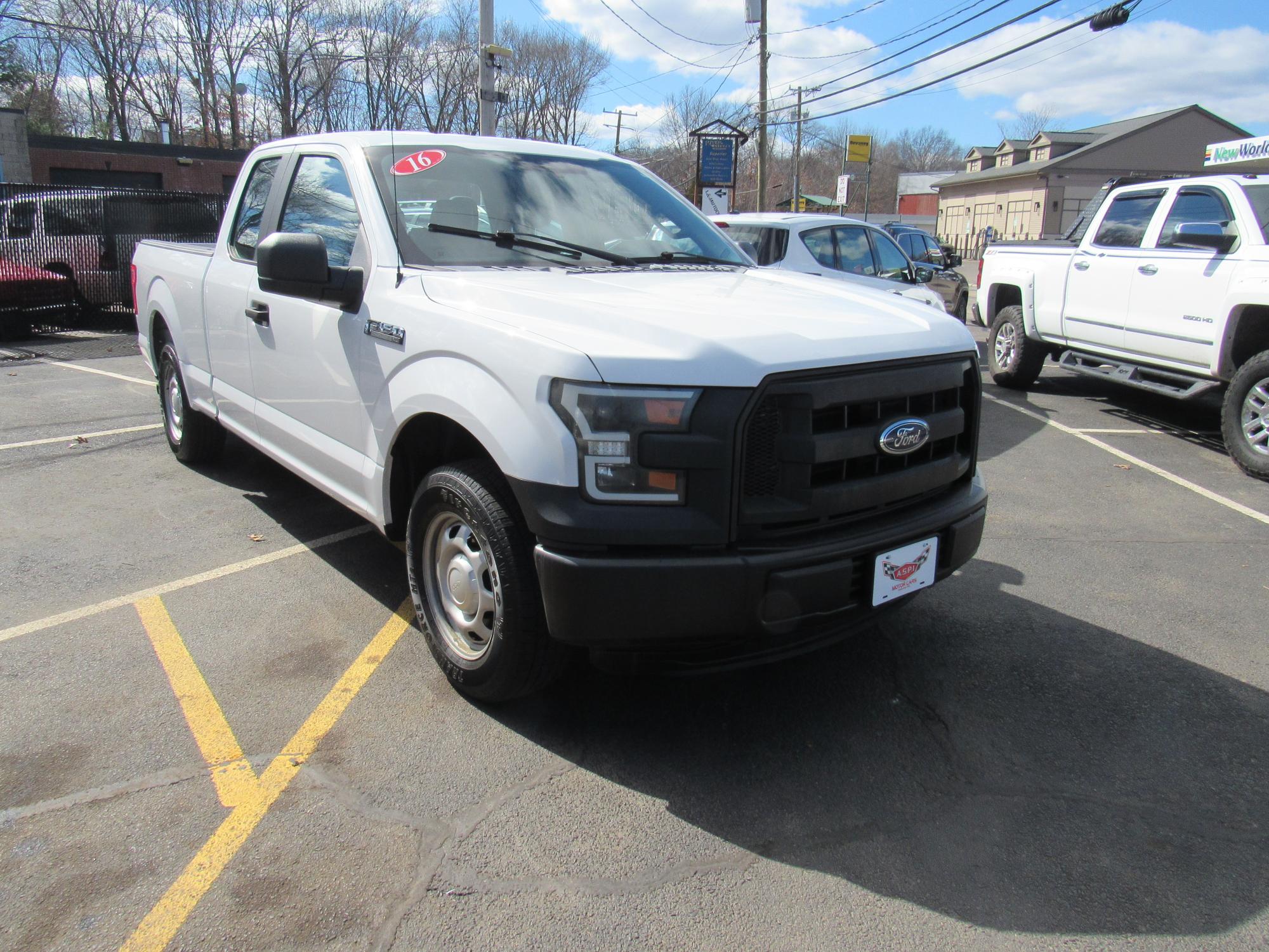 photo of 2016 Ford F-150 XL SuperCab 6.5-ft. Bed 2WD