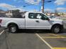 2016 White /Gray Ford F-150 XL SuperCab 6.5-ft. Bed 2WD (1FTEX1C8XGF) with an 3.5L V6 DOHC 24V engine, 6A transmission, located at 215 Milton St, Dedham, MA, 02026, (781) 329-5144, 42.241905, -71.157295 - Photo#7