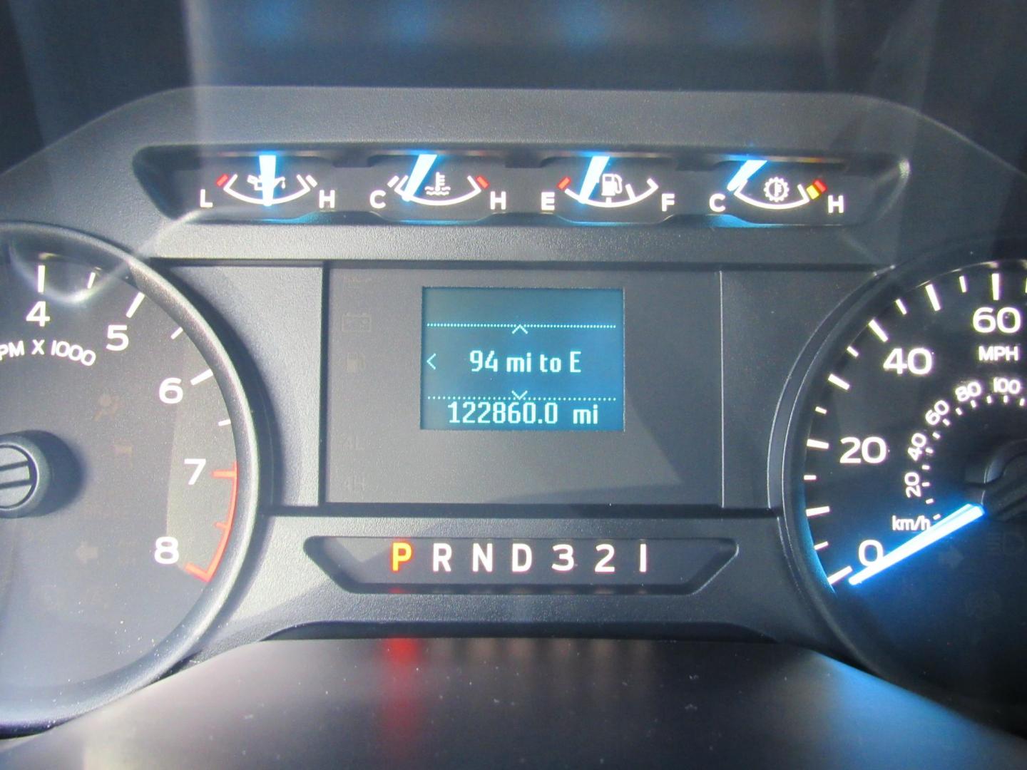 2016 White /Gray Ford F-150 XL SuperCab 6.5-ft. Bed 2WD (1FTEX1C8XGF) with an 3.5L V6 DOHC 24V engine, 6A transmission, located at 215 Milton St, Dedham, MA, 02026, (781) 329-5144, 42.241905, -71.157295 - Photo#13