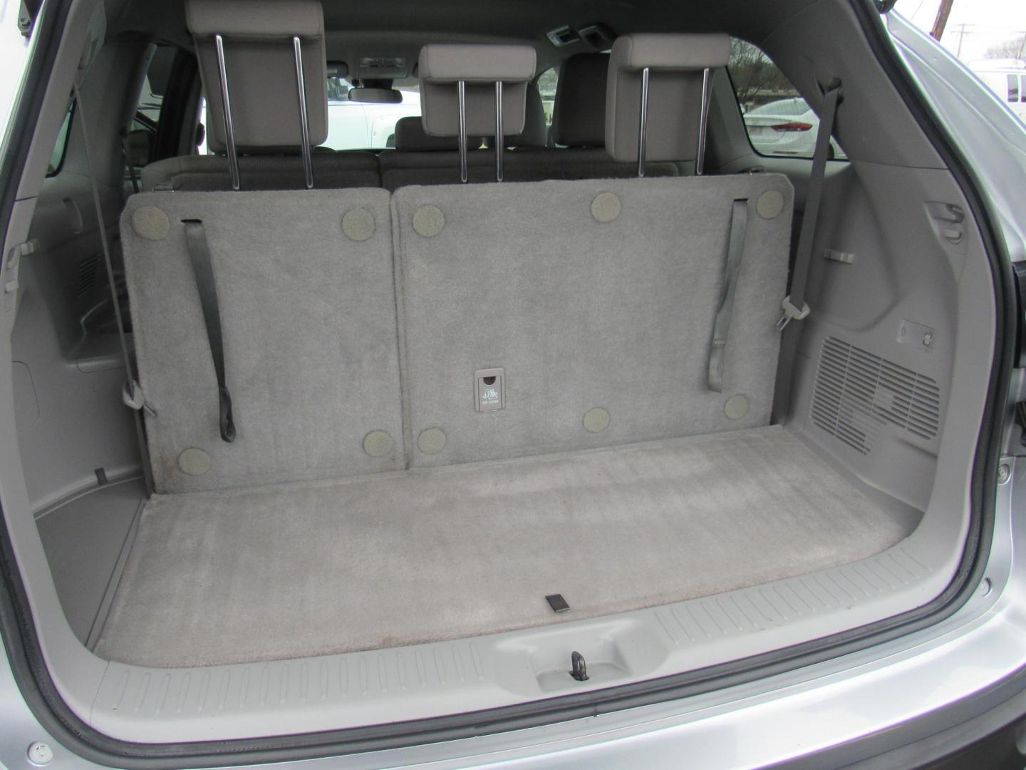 2017 SILVER /Gray Toyota Highlander LE FWD I4 (5TDZARFH4HS) with an 2.7L L4 DOHC 16V engine, 6A transmission, located at 215 Milton St, Dedham, MA, 02026, (781) 329-5144, 42.241905, -71.157295 - This dependable 7 passenger vehicle is ready for the family. The vehicle has a few scratches and paint work but overall is very clean. Runs great. All ASPI Motor Cars vehicles are fully serviced before they are delivered to assure the highest quality used vehicles. Come with a 3/3 warranty included - Photo#20