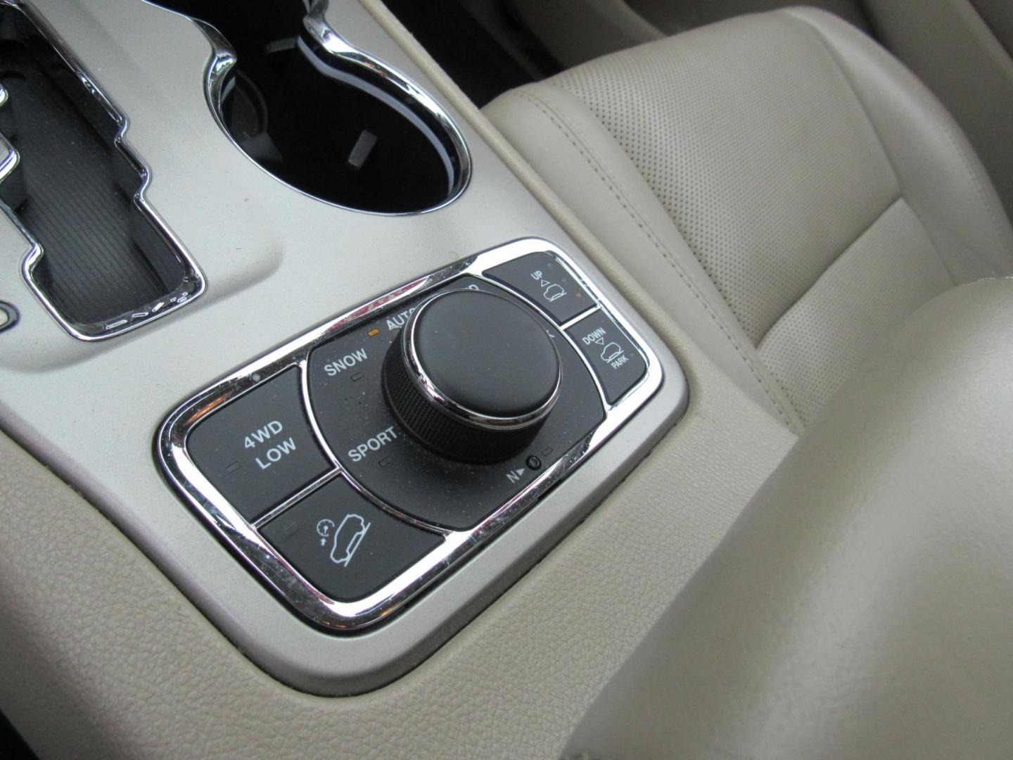 2013 BLACK /Tan Jeep Grand Cherokee Overland 4WD (1C4RJFCT6DC) with an 5.7L V8 OHV 16V engine, 5-Speed Automatic transmission, located at 215 Milton St, Dedham, MA, 02026, (781) 329-5144, 42.241905, -71.157295 - There is not many options this low mile Grand Cherokee does not have. Summit edition, panoramic roof, Leather, Loaded up. In excellent condition for the year, you won't believe it is a 2013. All ASPI Motor Cars vehicles are fully serviced before they are delivered to assure the highest quality used - Photo#17