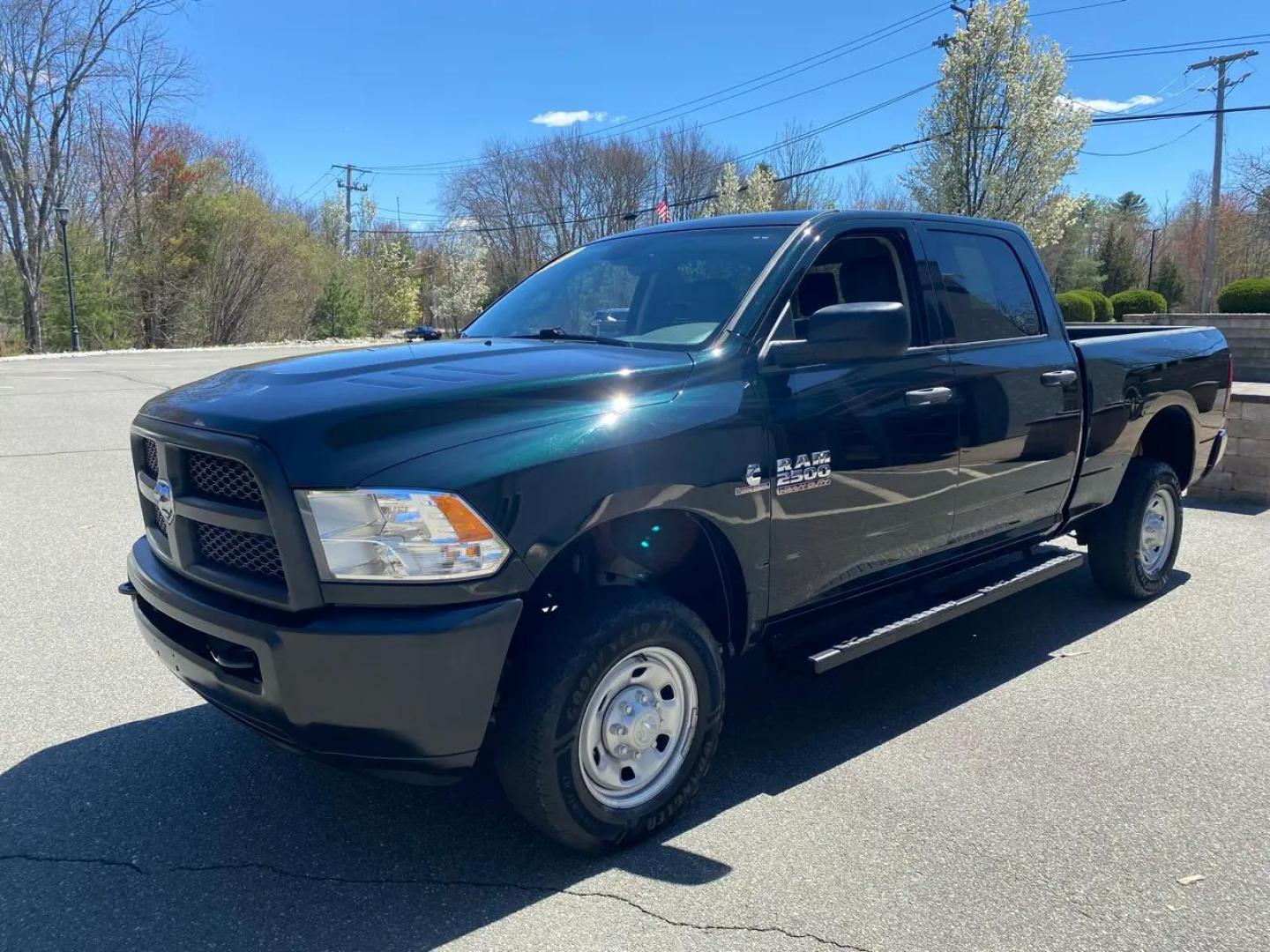 2017 /gray RAM 2500 Tradesman Crew Cab SWB 4WD (3C6UR5CL5HG) with an 6.7L L6 OHV 24V TURBO DIESEL engine, 6A transmission, located at 215 Milton St, Dedham, MA, 02026, (781) 329-5144, 42.241905, -71.157295 - Hop in and experience the power of this Dark Green 2017 RAM 2500! Equipped with top-notch safety features like Child Safety Door Locks and multiple airbags, you can rest assured that your loved ones are in good hands. Cruise control will make long drives a breeze, while the Tachometer and Trip Compu - Photo#4