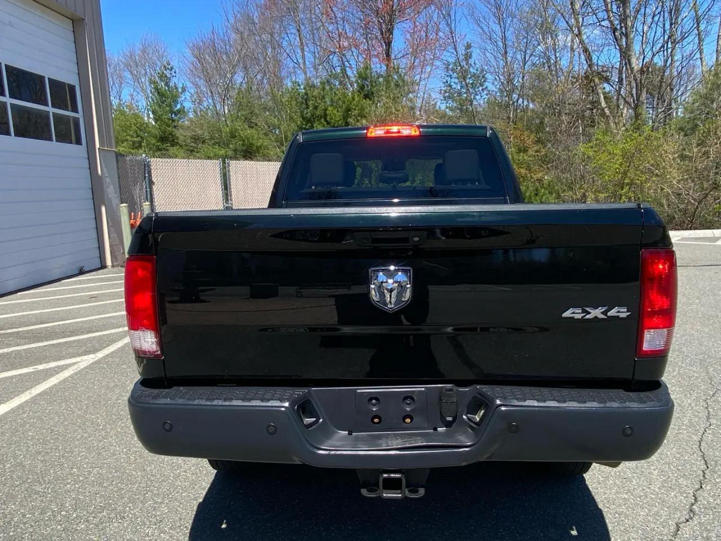 2017 /gray RAM 2500 Tradesman Crew Cab SWB 4WD (3C6UR5CL5HG) with an 6.7L L6 OHV 24V TURBO DIESEL engine, 6A transmission, located at 215 Milton St, Dedham, MA, 02026, (781) 329-5144, 42.241905, -71.157295 - Hop in and experience the power of this Dark Green 2017 RAM 2500! Equipped with top-notch safety features like Child Safety Door Locks and multiple airbags, you can rest assured that your loved ones are in good hands. Cruise control will make long drives a breeze, while the Tachometer and Trip Compu - Photo#8