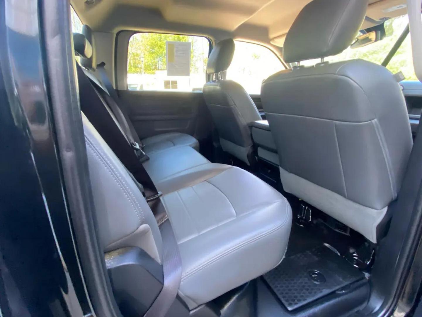 2017 /gray RAM 2500 Tradesman Crew Cab SWB 4WD (3C6UR5CL5HG) with an 6.7L L6 OHV 24V TURBO DIESEL engine, 6A transmission, located at 215 Milton St, Dedham, MA, 02026, (781) 329-5144, 42.241905, -71.157295 - Hop in and experience the power of this Dark Green 2017 RAM 2500! Equipped with top-notch safety features like Child Safety Door Locks and multiple airbags, you can rest assured that your loved ones are in good hands. Cruise control will make long drives a breeze, while the Tachometer and Trip Compu - Photo#18