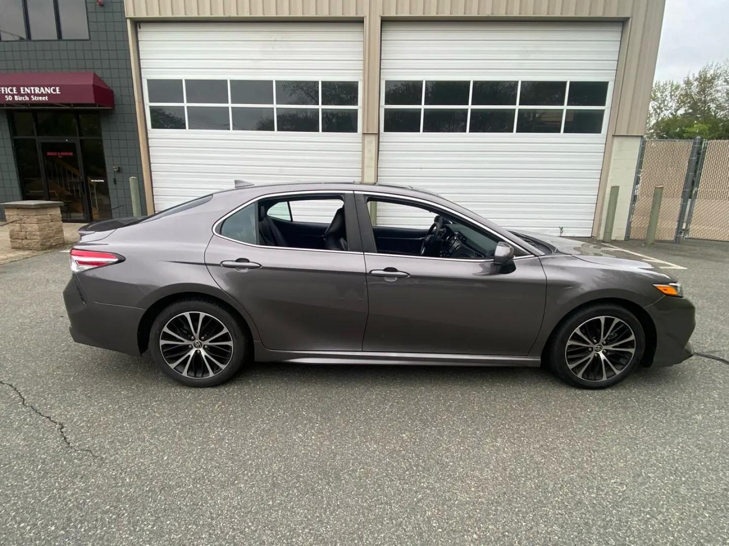 2020 bronze /Grey Toyota Camry SE (4T1G11AK3LU) with an 2.5L L4 DOHC 16V engine, 8A transmission, located at 215 Milton St, Dedham, MA, 02026, (781) 329-5144, 42.241905, -71.157295 - Get ready to cruise in style with this sleek Bronze 2020 Toyota Camry! This beauty not only offers a smooth ride but also prioritizes safety with features like Child Safety Door Locks and multiple airbags. Worried about theft? No need to fret, as this car comes equipped with Vehicle Anti-Theft techn - Photo#2