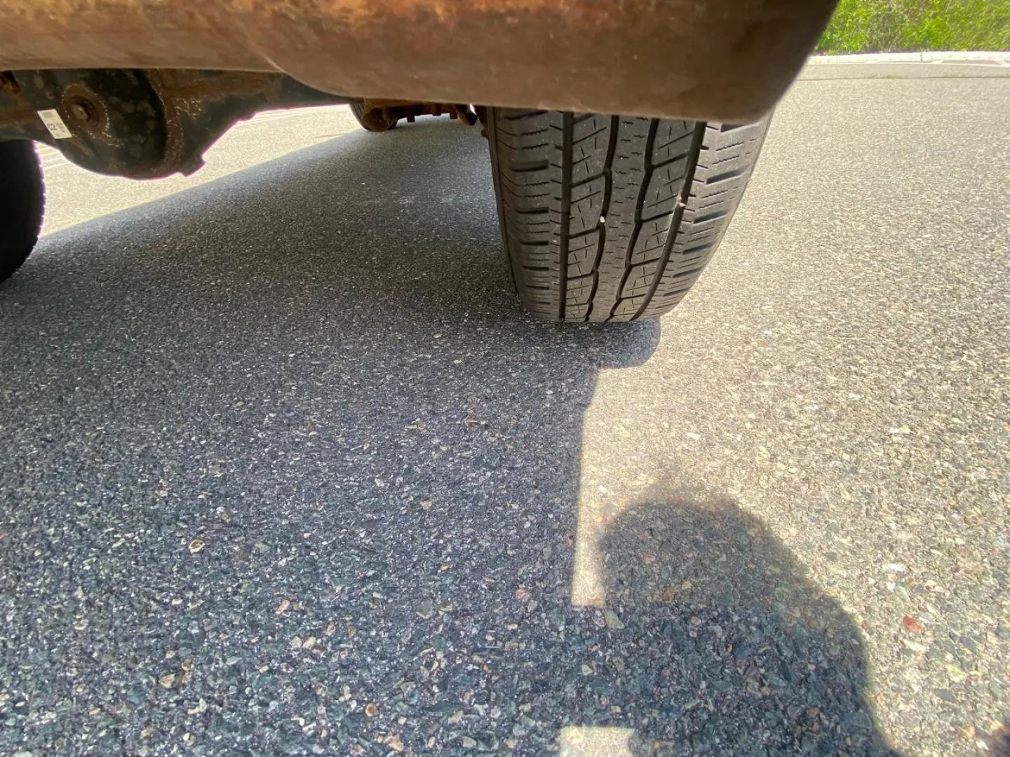 2014 Silver /Grey Toyota Tacoma Access Cab I4 5MT 4WD (5TFUX4EN1EX) with an 2.7L L4 DOHC 16V engine, Automatic transmission, located at 215 Milton St, Dedham, MA, 02026, (781) 329-5144, 42.241905, -71.157295 - Meet the silver 2014 Toyota Tacoma—a hardworking used truck that’s ready for weekday duty and weekend dirt. With a 2.7L 4-cylinder gasoline engine and an automatic transmission, it keeps things simple, dependable, and easy to drive, while its 4WD drivetrain is there when the pavement ends and th - Photo#22