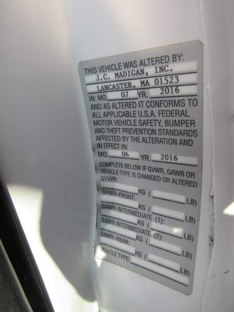 2016 White /Gray Chevrolet Express 2500 Cargo (1GCWGAFF8G1) with an 4.8L V8 FFV engine, 6A transmission, located at 215 Milton St, Dedham, MA, 02026, (781) 329-5144, 42.241905, -71.157295 - Where is the next one with 22 K miles on it. Great opportunity to save big on this nice work van. Racks and bins as well as ladder racks already installed. Fully serviced and ready to go. This was a local facility maintenance van that never left the campus except for service. Check it out today! - Photo#24