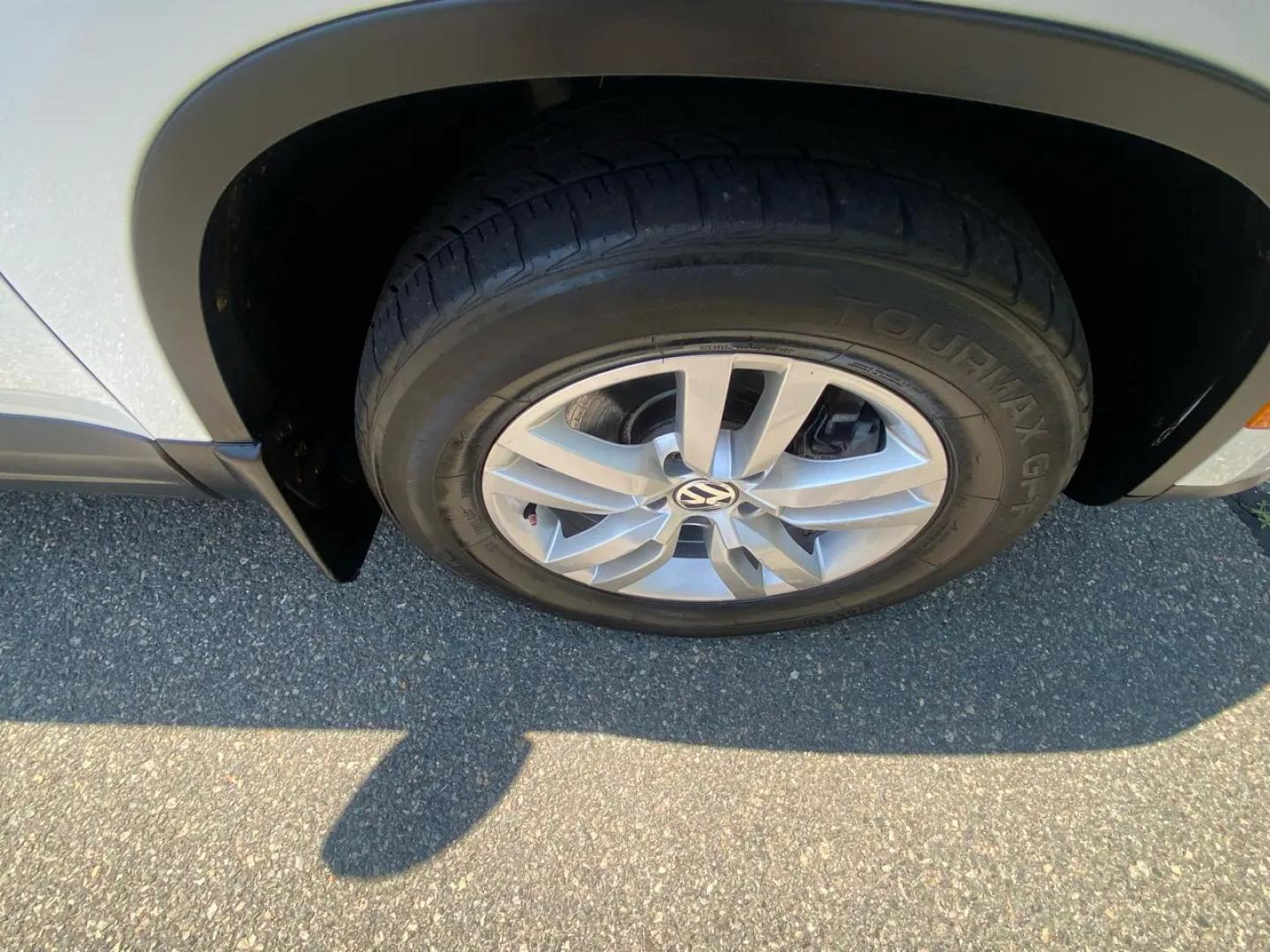 2016 White /Tan Volkswagen Tiguan SE 4Motion (WVGBV7AX5GW) with an 2.0L L4 DOHC 16V TURBO engine, 6A transmission, located at 215 Milton St, Dedham, MA, 02026, (781) 329-5144, 42.241905, -71.157295 - Hop into this sporty 2016 Volkswagen Tiguan and get ready for an adventure! With sleek white exterior and stylish alloy wheels, this car is sure to turn heads as you cruise down the road. You can rest easy knowing that safety is a top priority with features like ABS brakes, traction control, and mul- Photo#19