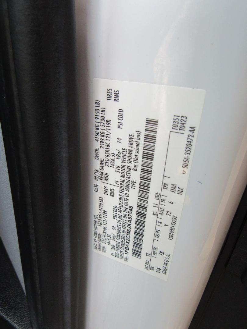 2018 Ford Transit Wagon XLT - Photo 25