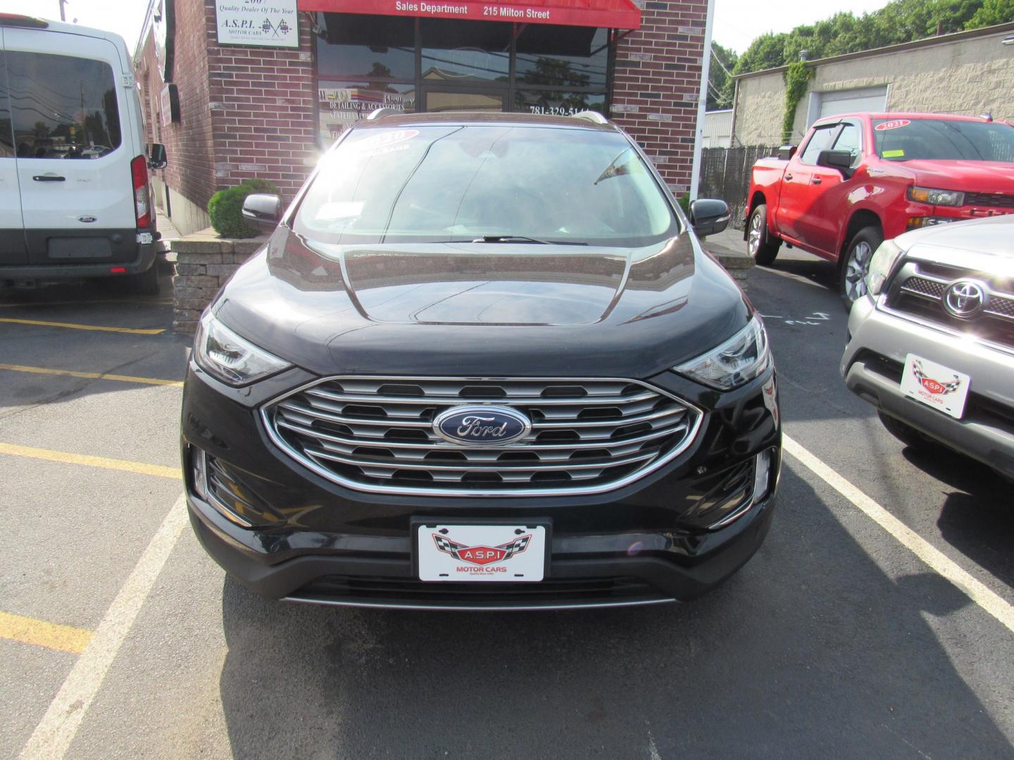 2020 BLACK /BLACK Ford Edge SEL AWD (2FMPK4J90LB) with an 2.0L L4 DOHC 16V engine, 6A transmission, located at 215 Milton St, Dedham, MA, 02026, (781) 329-5144, 42.241905, -71.157295 - This nice SUV is loaded with Leather. Runs and looks new. All ASPI Motor Cars vehicles are fully serviced before they are delivered to assure the highest quality used vehicles. Come with a 3/3 warranty included in the price. Call for details. Prices on all vehicles do not include Massachusetts sale- Photo#1