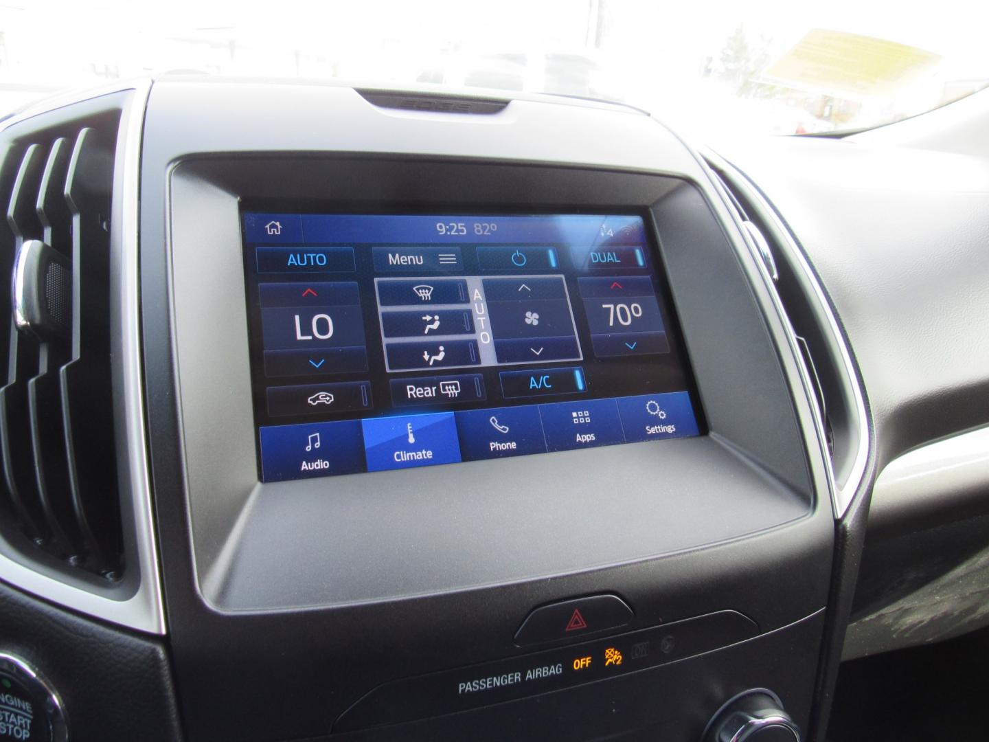 2020 BLACK /BLACK Ford Edge SEL AWD (2FMPK4J90LB) with an 2.0L L4 DOHC 16V engine, 6A transmission, located at 215 Milton St, Dedham, MA, 02026, (781) 329-5144, 42.241905, -71.157295 - This nice SUV is loaded with Leather. Runs and looks new. All ASPI Motor Cars vehicles are fully serviced before they are delivered to assure the highest quality used vehicles. Come with a 3/3 warranty included in the price. Call for details. Prices on all vehicles do not include Massachusetts sale- Photo#21