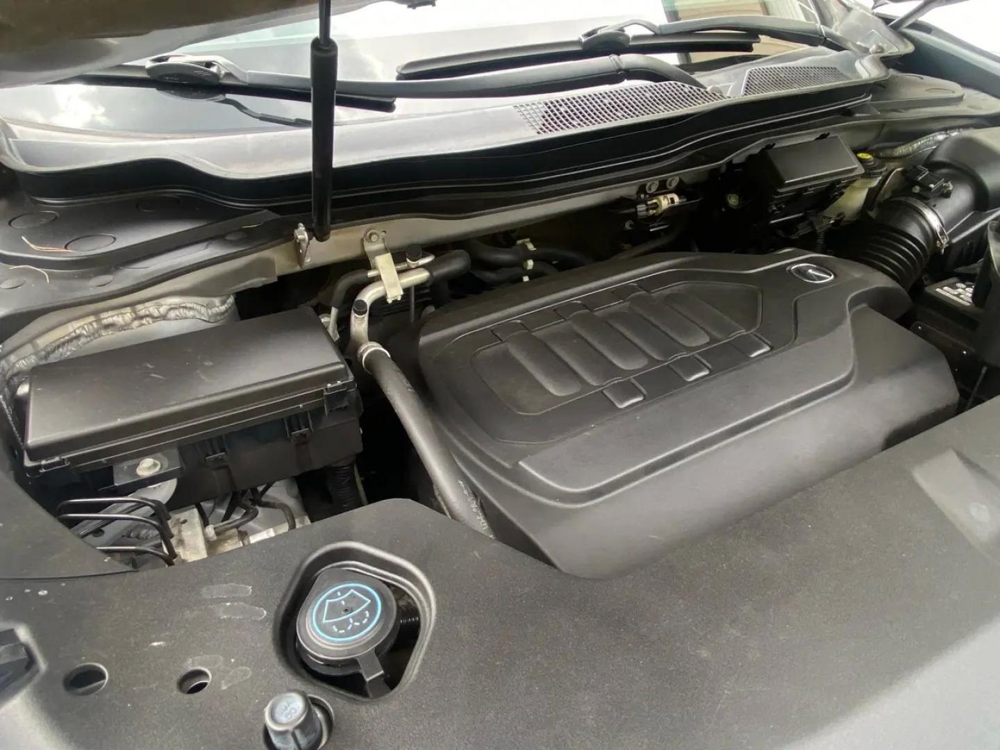 2016 Gray /Black Acura MDX SH-AWD 9-Spd AT (5FRYD4H22GB) with an 3.5L V6 SOHC 24V engine, 9A transmission, located at 215 Milton St, Dedham, MA, 02026, (781) 329-5144, 42.241905, -71.157295 - Get ready to hit the road in style with this sleek and sophisticated Gray 2016 Acura MDX! This luxurious SUV offers everything you need for a smooth and safe ride, from its advanced traction control and vehicle stability control system to its array of airbags for added peace of mind. With keyless en- Photo#22
