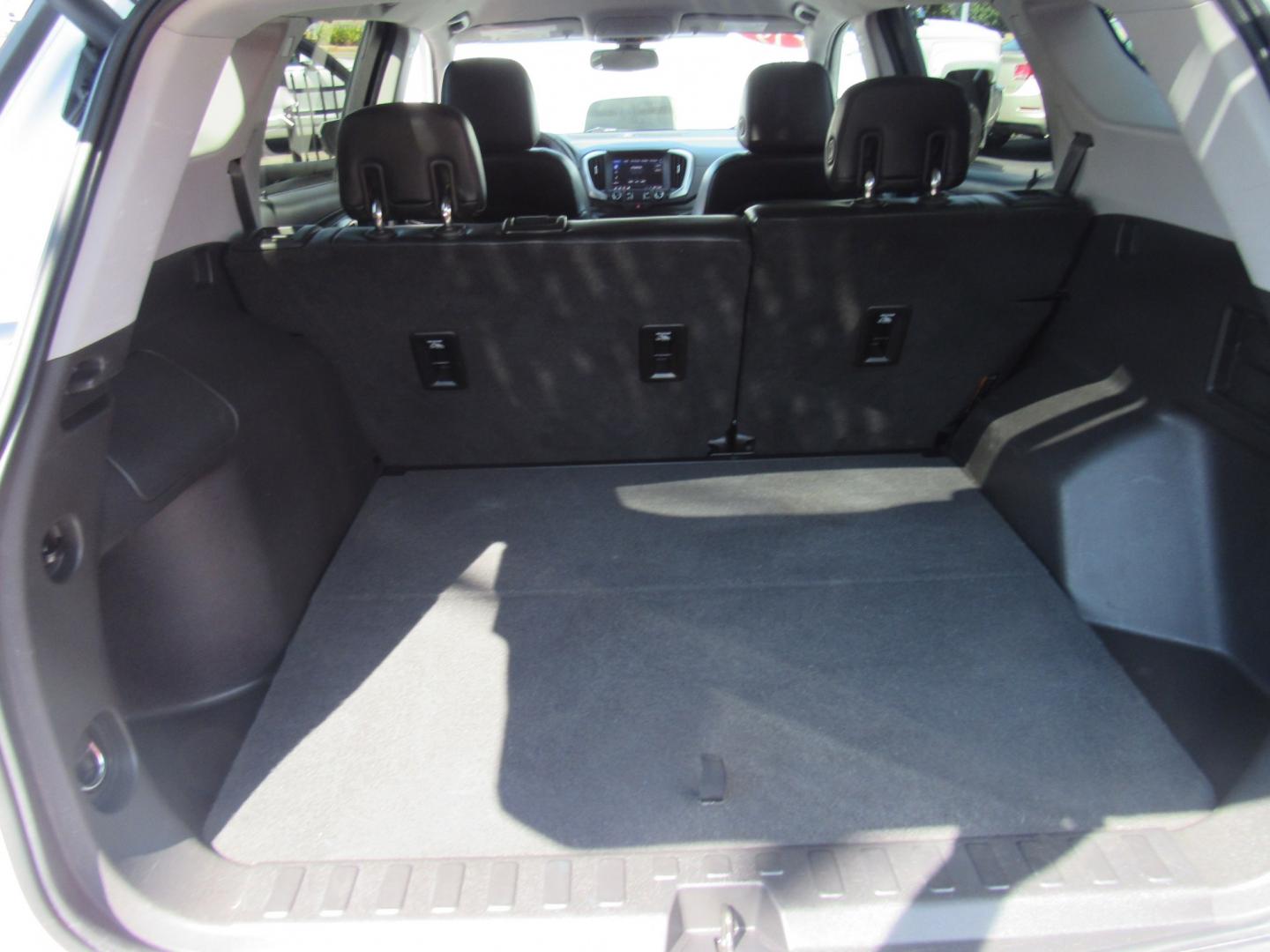 2019 White /BLACK GMC Terrain SLT AWD (3GKALVEV0KL) with an 1.4L L4 DOHC 16V TURBO engine, 6A transmission, located at 215 Milton St, Dedham, MA, 02026, (781) 329-5144, 42.241905, -71.157295 - This nice low mileage SUV is in excellent condition. Runs like new. Comes with a 3/3 warranty included in the price. Call for details. All ASPI Motor Cras vehicles are fully serviced before they are delivered to assure the highest quality used vehicles.- Photo#14