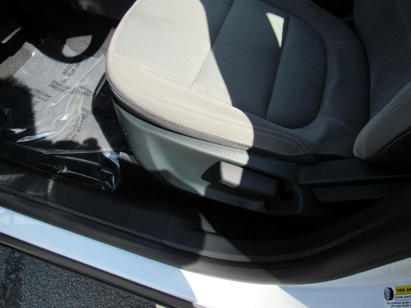 2022 White /Gray Ford Escape S (1FMCU0F65NU) with an 1.5L L3 engine, 6A transmission, located at 215 Milton St, Dedham, MA, 02026, (781) 329-5144, 42.241905, -71.157295 - This nice SUV is in excellent condition. Runs like new. Comes with a 3/3 warranty included in the price. Call for details. All ASPI Motor Cras vehicles are fully serviced before they are delivered to assure the highest quality used vehicles.- Photo#16