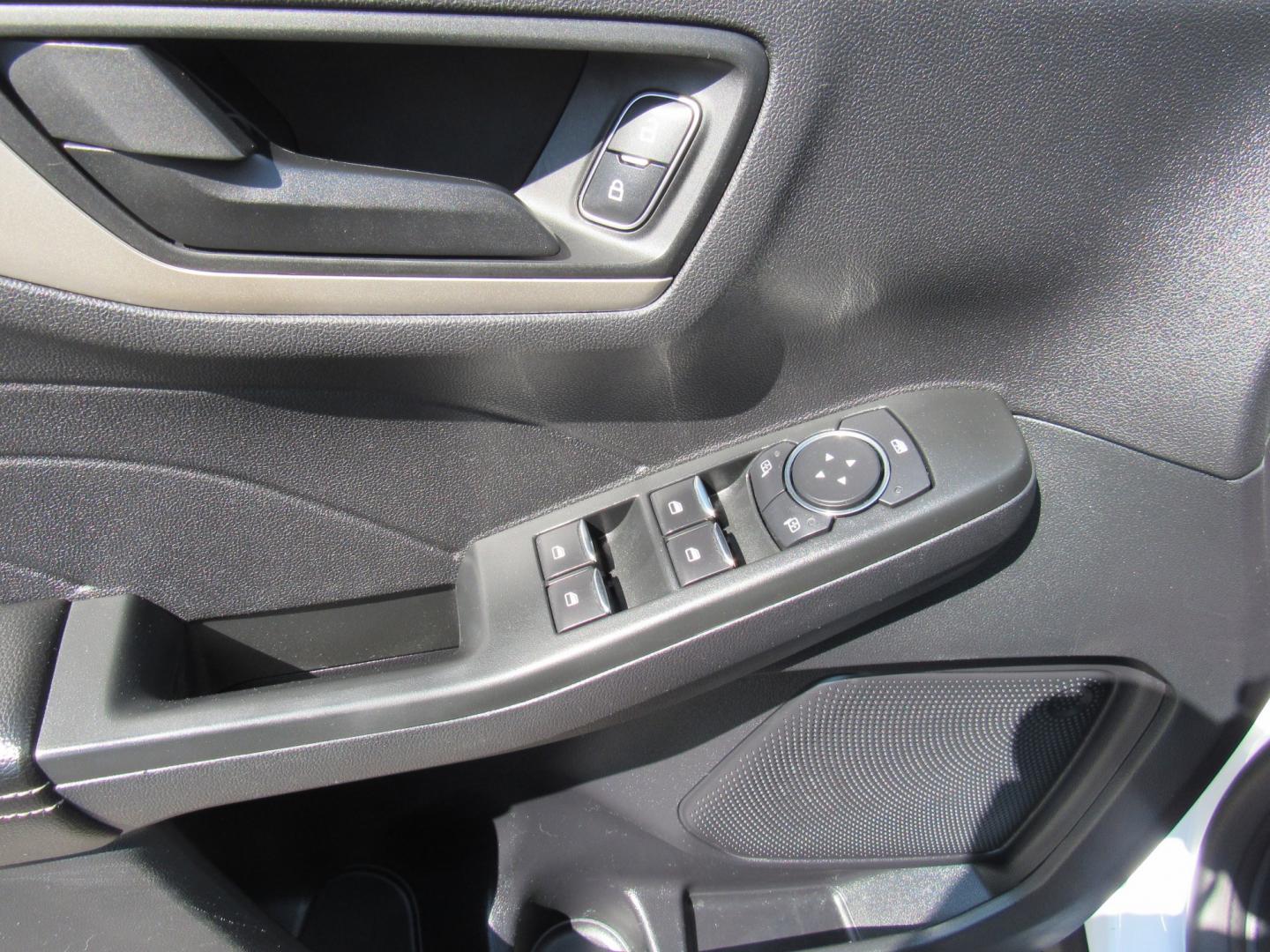2022 White /Gray Ford Escape S (1FMCU0F65NU) with an 1.5L L3 engine, 6A transmission, located at 215 Milton St, Dedham, MA, 02026, (781) 329-5144, 42.241905, -71.157295 - This nice SUV is in excellent condition. Runs like new. Comes with a 3/3 warranty included in the price. Call for details. All ASPI Motor Cras vehicles are fully serviced before they are delivered to assure the highest quality used vehicles.- Photo#15
