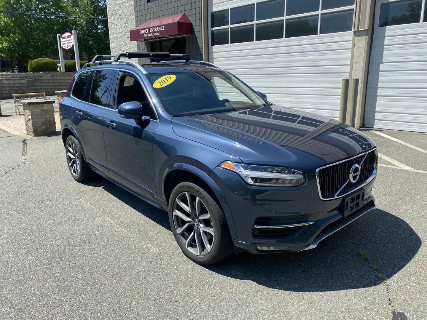 2019 Blue /Black Volvo XC90 T5 Momentum (YV4102PK5K1) with an 2.0L L4 DOHC 16V engine, 8A transmission, located at 215 Milton St, Dedham, MA, 02026, (781) 329-5144, 42.241905, -71.157295 - Zoom through the streets in style and safety with this sleek and sophisticated Blue 2019 Volvo XC90. With its state-of-the-art technology and top-notch engineering, this beauty is sure to turn heads wherever you go. Equipped with all the bells and whistles you could ask for, this XC90 ensures a smoo- Photo#1