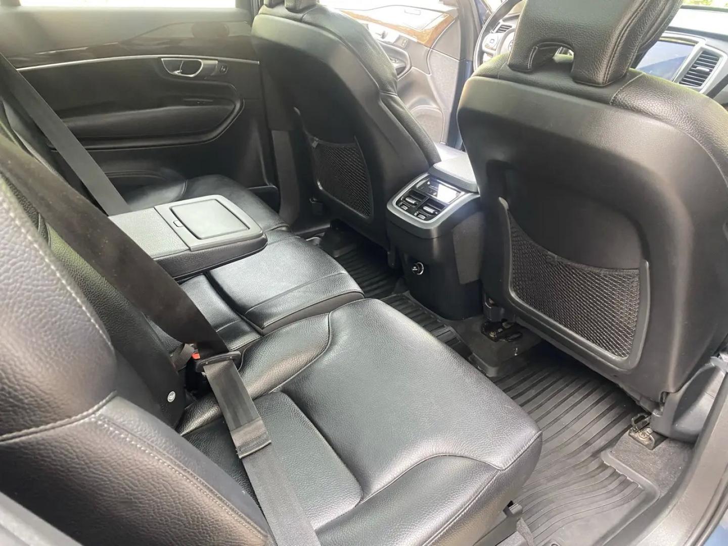2019 Blue /Black Volvo XC90 T5 Momentum (YV4102PK5K1) with an 2.0L L4 DOHC 16V engine, 8A transmission, located at 215 Milton St, Dedham, MA, 02026, (781) 329-5144, 42.241905, -71.157295 - Zoom through the streets in style and safety with this sleek and sophisticated Blue 2019 Volvo XC90. With its state-of-the-art technology and top-notch engineering, this beauty is sure to turn heads wherever you go. Equipped with all the bells and whistles you could ask for, this XC90 ensures a smoo- Photo#12