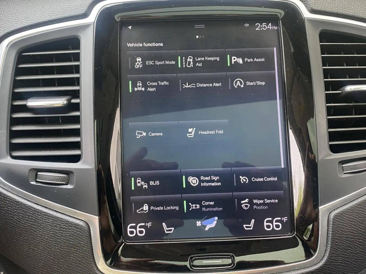 2019 Blue /Black Volvo XC90 T5 Momentum (YV4102PK5K1) with an 2.0L L4 DOHC 16V engine, 8A transmission, located at 215 Milton St, Dedham, MA, 02026, (781) 329-5144, 42.241905, -71.157295 - Zoom through the streets in style and safety with this sleek and sophisticated Blue 2019 Volvo XC90. With its state-of-the-art technology and top-notch engineering, this beauty is sure to turn heads wherever you go. Equipped with all the bells and whistles you could ask for, this XC90 ensures a smoo- Photo#14