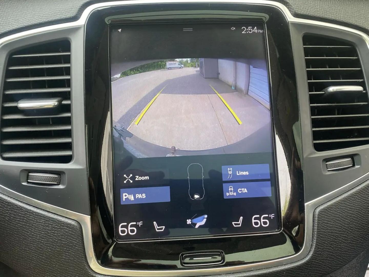 2019 Blue /Black Volvo XC90 T5 Momentum (YV4102PK5K1) with an 2.0L L4 DOHC 16V engine, 8A transmission, located at 215 Milton St, Dedham, MA, 02026, (781) 329-5144, 42.241905, -71.157295 - Zoom through the streets in style and safety with this sleek and sophisticated Blue 2019 Volvo XC90. With its state-of-the-art technology and top-notch engineering, this beauty is sure to turn heads wherever you go. Equipped with all the bells and whistles you could ask for, this XC90 ensures a smoo- Photo#17