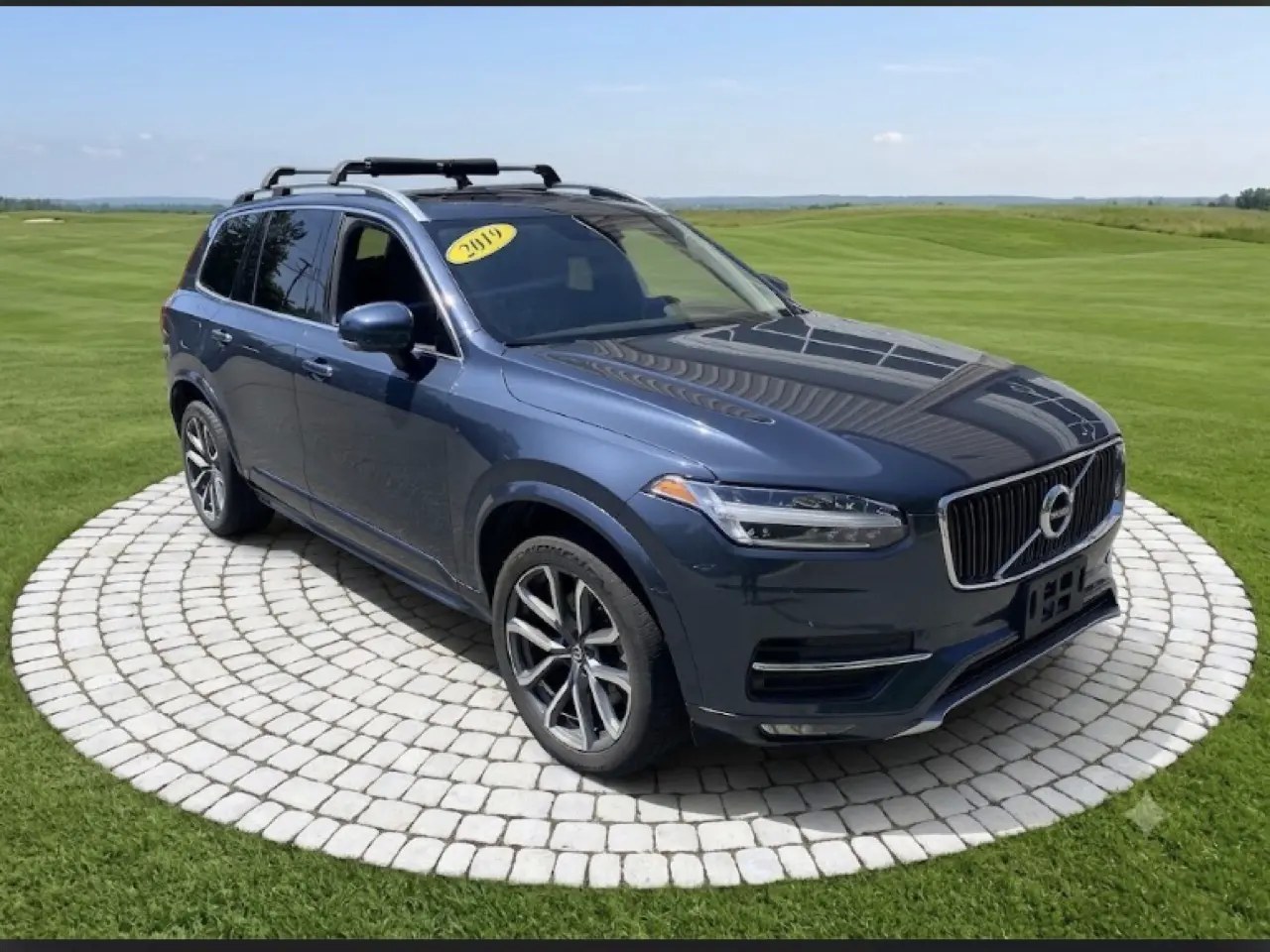 photo of 2019 Volvo XC90 T5 Momentum