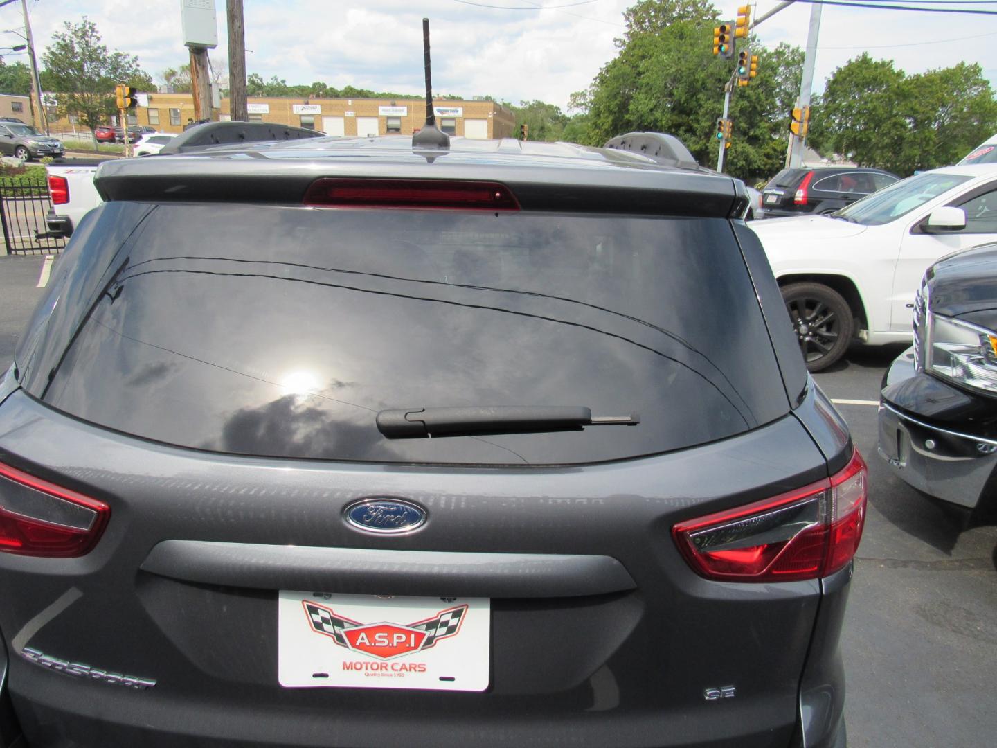 2020 Gray /Gray Ford EcoSport SE AWD (MAJ6S3GL2LC) with an 2.0L L4 DOHC 16V engine, 6A transmission, located at 215 Milton St, Dedham, MA, 02026, (781) 329-5144, 42.241905, -71.157295 - This little compact has low mileage. Runs like new. Great on gas. All ASPI Motor Cars vehicles are fully serviced before they are delivered to assure the highest quality used vehicles. Comes with a 3/3 warranty included in the price. Call for details.- Photo#5