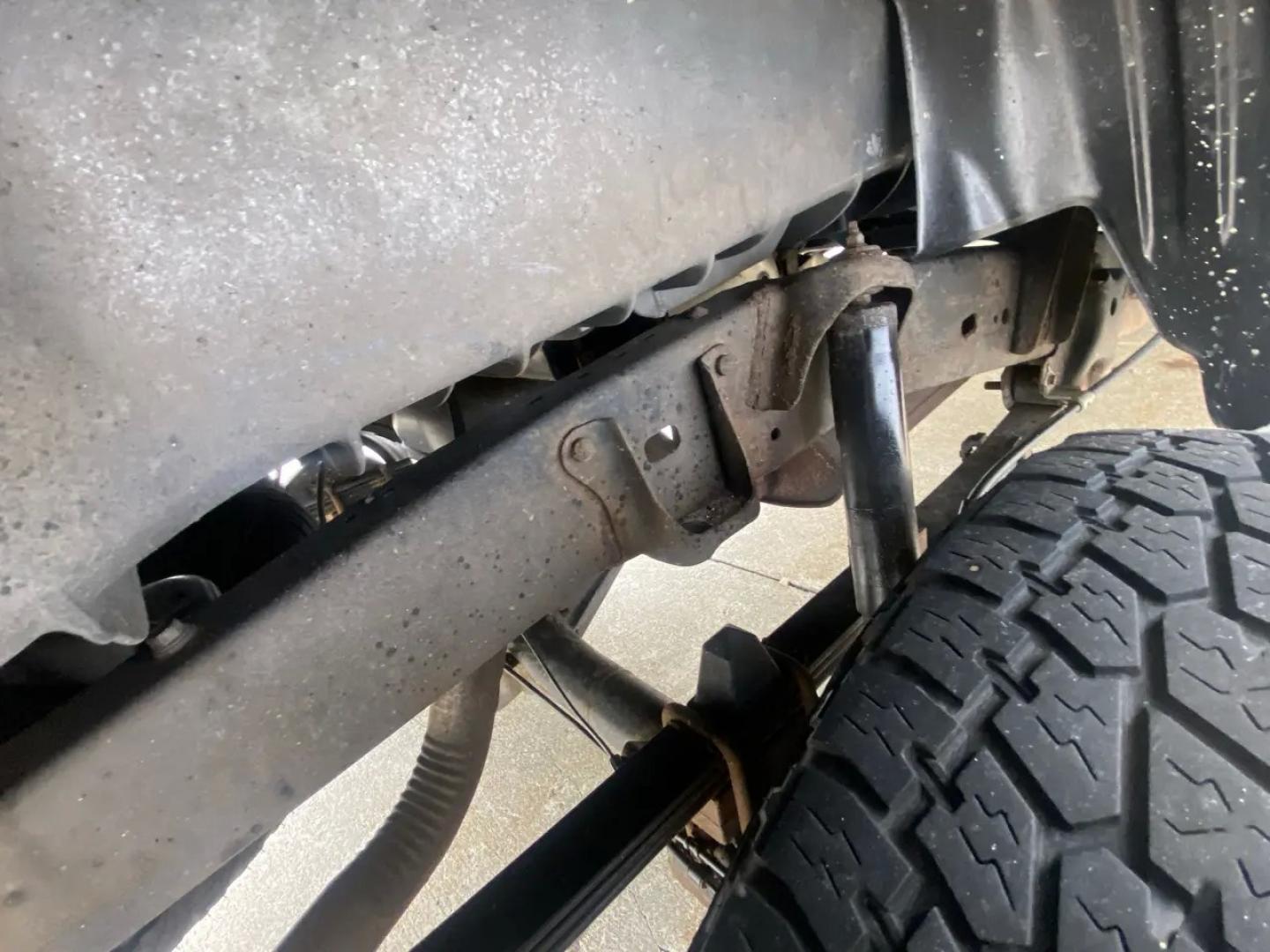 2011 White /Tan Toyota Tacoma Access Cab V6 4WD (5TFUU4EN8BX) with an 4.0L V6 DOHC 24V engine, 5M transmission, located at 215 Milton St, Dedham, MA, 02026, (781) 329-5144, 42.241905, -71.157295 - Get ready to hit the road in this rugged and reliable 2011 Toyota Tacoma! This white beauty is equipped with all the essentials to make your driving experience smooth and secure. From the powerful anti-lock braking system to the stability control system, you can drive with confidence knowing that yo- Photo#23