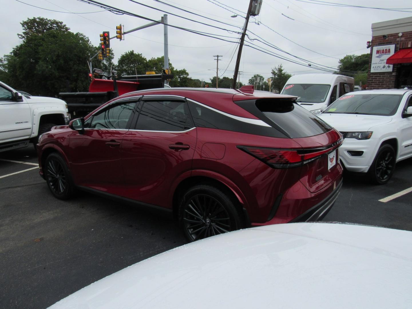 2025 Burgandy /BLACK Lexus RX 350 AWD (2T2BAMCA7SC) with an 2.4L L4 DOHC 16V engine, 6A transmission, located at 215 Milton St, Dedham, MA, 02026, (781) 329-5144, 42.241905, -71.157295 - This beautiful Lexus is like brand new. Loaded up with all the toys. Still on factory warranty. Ceramic coated paint. Lexus service since new. all ASPI Motor Cars are fully serviced before they are delivered to assure the highest quality used vehicles. Comes with a 3/3 certified warranty included in- Photo#4