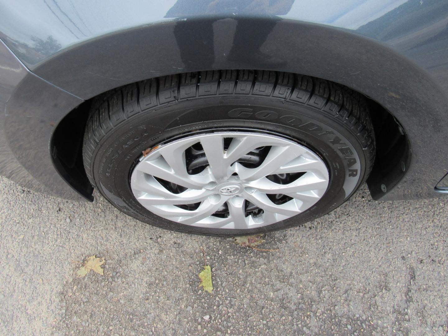 2016 Gray /Gray Toyota Corolla L 4-Speed AT (2T1BURHE4GC) with an 1.8L L4 DOHC 16V engine, 4A transmission, located at 215 Milton St, Dedham, MA, 02026, (781) 329-5144, 42.241905, -71.157295 - This nice low mileage compact is in excellent condition Runs like new. All ASPI Motor Cars vehicles are fully serviced before they are delivered to assure the highest quality used vehicles. Comes with a 3/3 warranty included in the price. Call for details.- Photo#10