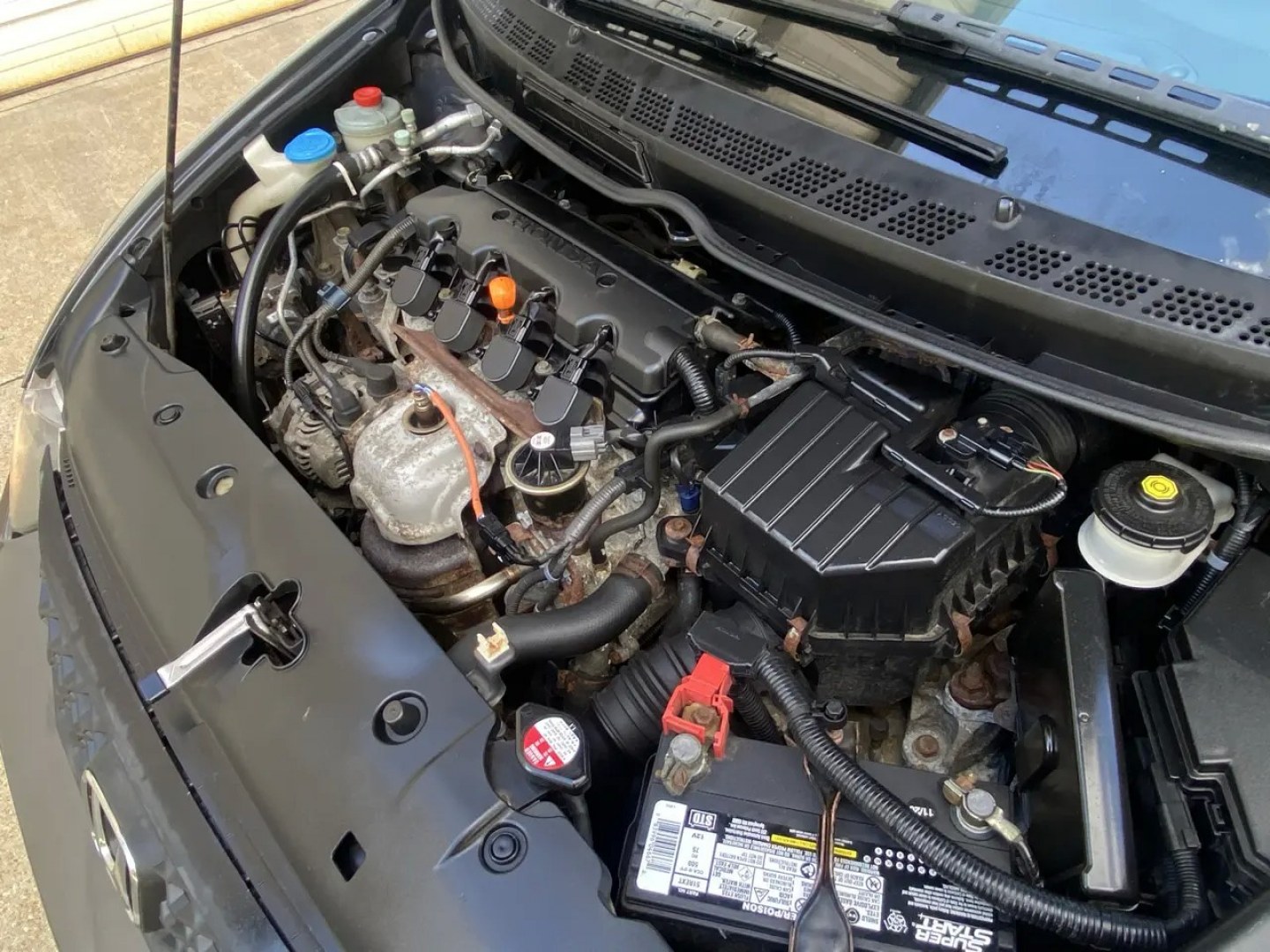 2010 Gray /Grey Honda Civic LX Coupe 5-Speed AT (2HGFG1B64AH) with an 1.8L L4 SOHC 16V engine, 5A transmission, located at 215 Milton St, Dedham, MA, 02026, (781) 329-5144, 42.241905, -71.157295 - Turn heads and hit the road in this sleek Gray 2010 Honda Civic. This reliable ride offers peace of mind with its safety features such as multiple airbags, ABS brakes, and a trunk anti-trap device. With power windows, keyless entry, and cruise control, this Civic makes every drive a breeze. Let the- Photo#20