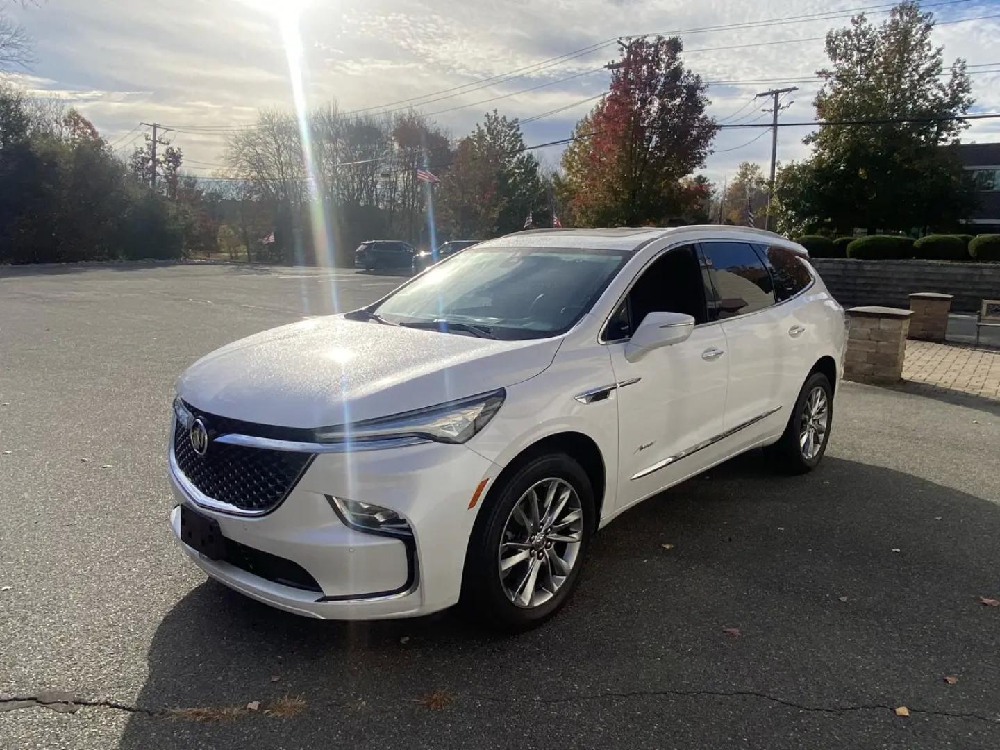 2023 White /charcoal Buick Enclave Avenir AWD (5GAEVCKW1PJ) with an 3.6L V6 DOHC 24V engine, 9A transmission, located at 215 Milton St, Dedham, MA, 02026, (781) 329-5144, 42.241905, -71.157295 - Meet the White 2023 Buick Enclave—an SUV that makes everyday driving feel a little more first-class. Under the hood, a 3.6L V6 pairs with a smooth automatic transmission, while confident AWD helps you stay composed when the weather (or the road) gets unpredictable. Stability and traction systems w- Photo#4